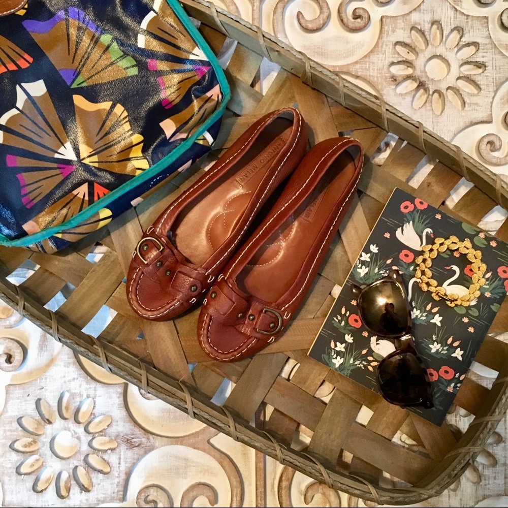 ANTONIO MELANI LEATHER FLATS WITH GOLD ACCENTS
